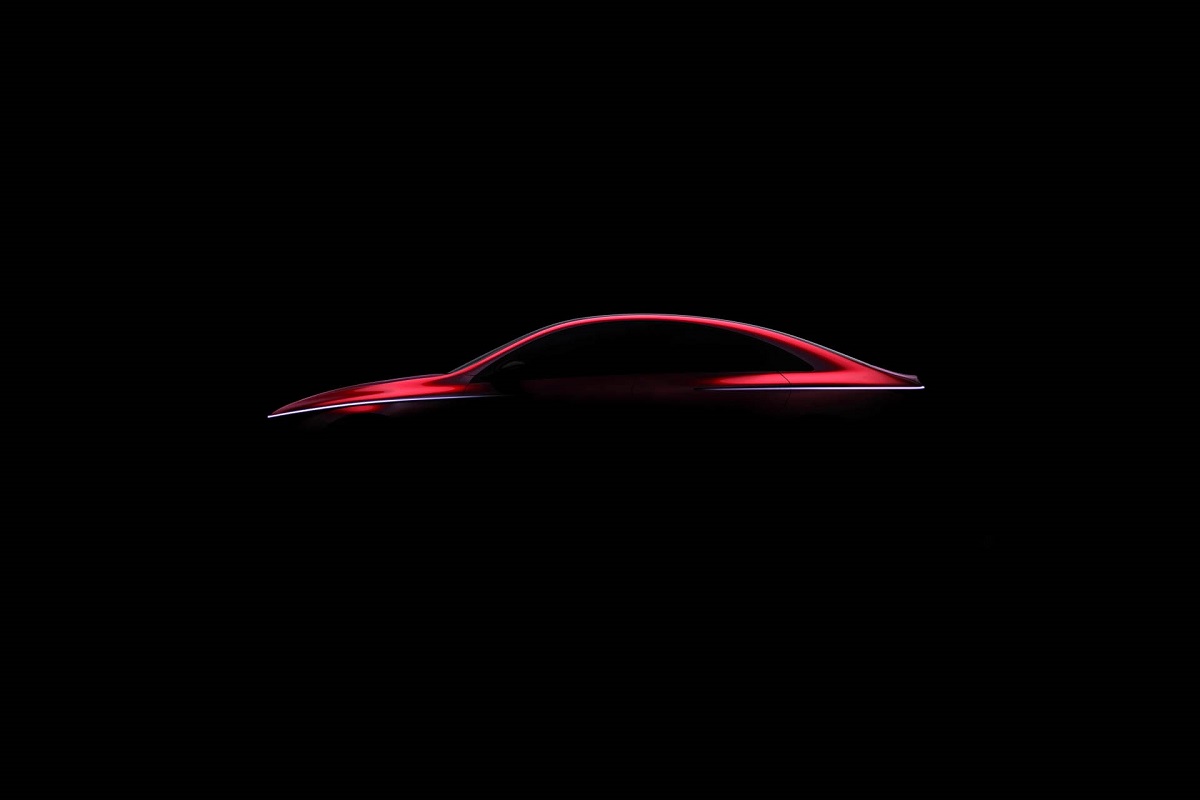 Η Mercedes προετοιμάζει compact ηλεκτρικό sedan