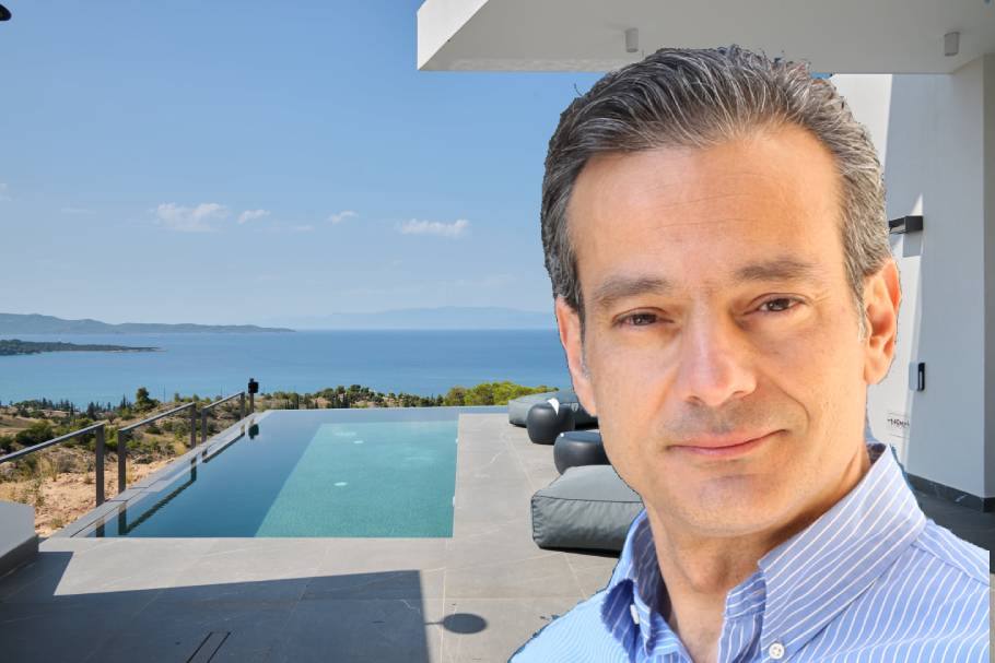 Ο Σταύρος Καφούνης μπαίνει στον τουρισμό