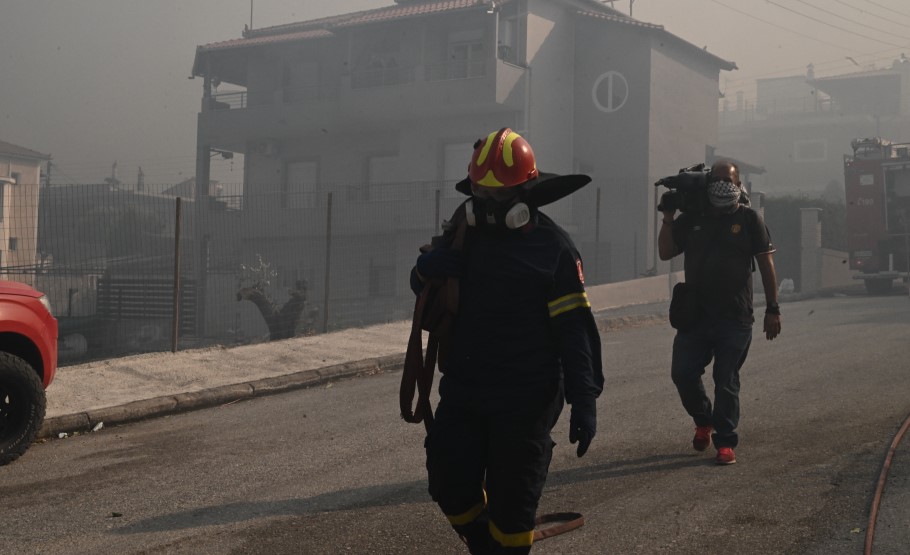 Φωτιά στην Αγχίαλο © EUROKINISSI/ΤΑΤΙΑΝΑ ΜΠΟΛΑΡΗ