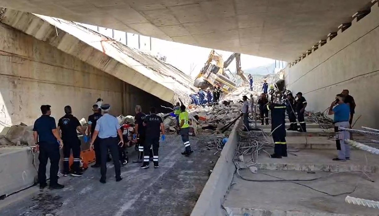 Πάτρα: Ένας νεκρός και τραυματίες από κατάρρευση γέφυρας