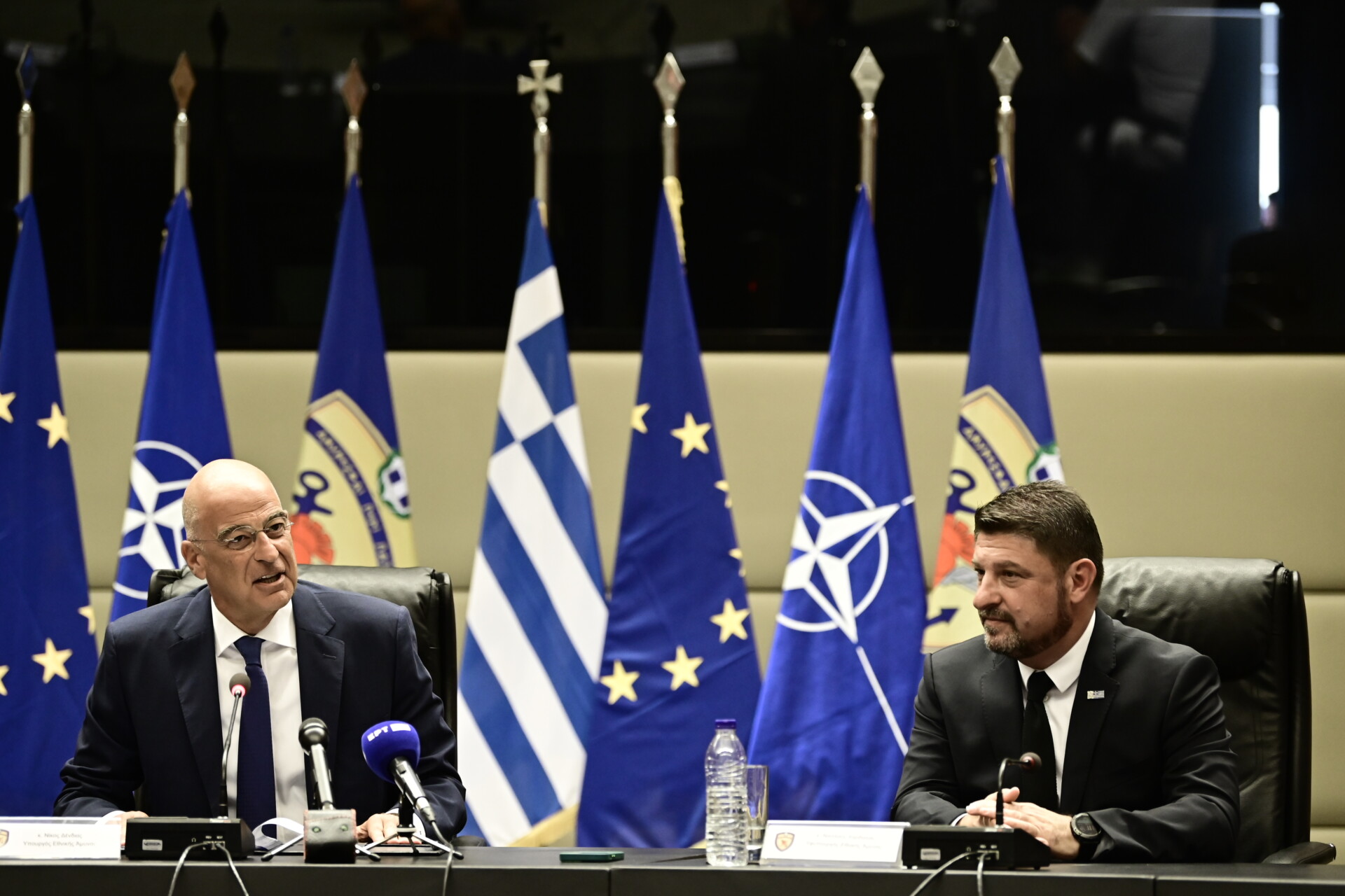 ΥΠΕΘΑ: Τελετή αποχώρησης του Νίκου Χαρδαλιά