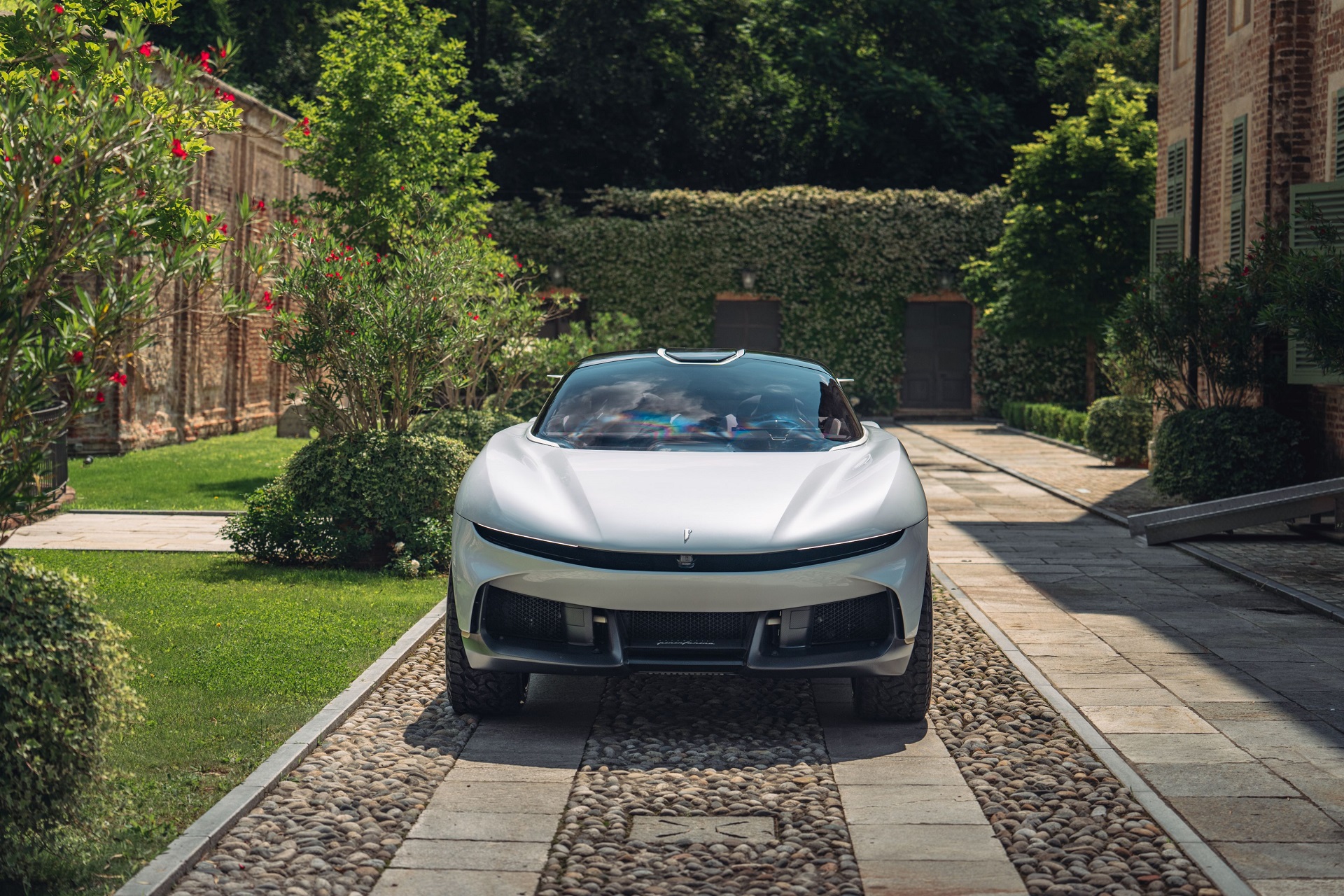 Pininfarina PURA Vision: Το premium ηλεκτρικό SUV που ήλθε από το μέλλον
