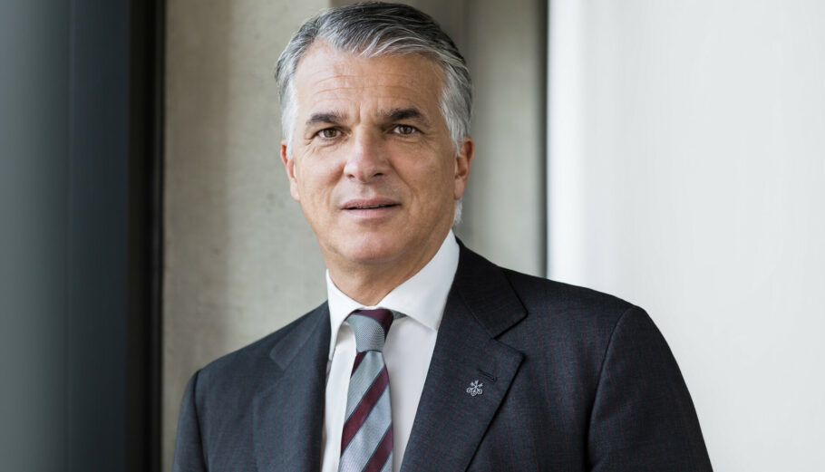 Ο διευθύνων σύμβουλος της UBS Σέρτζιο Ερμότι © Twitter / UBS