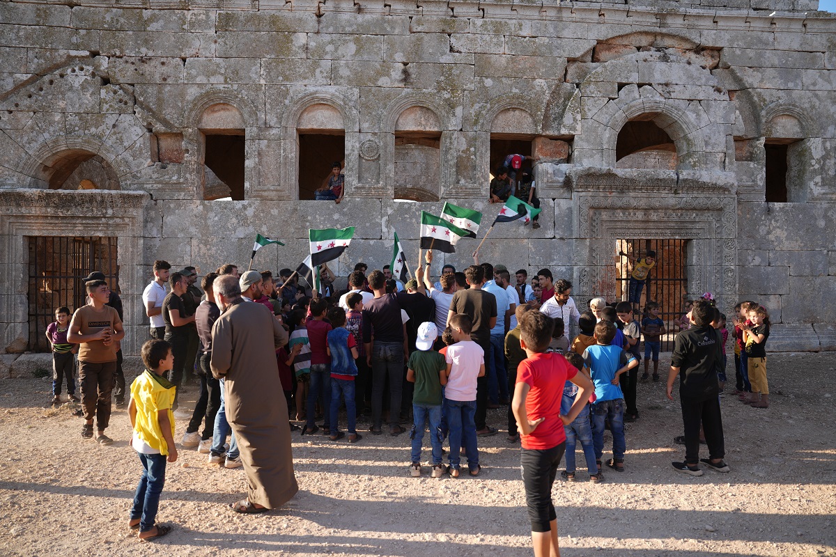 Διαδηλώσεις στη Συρία © EPA/Yahya Nemah