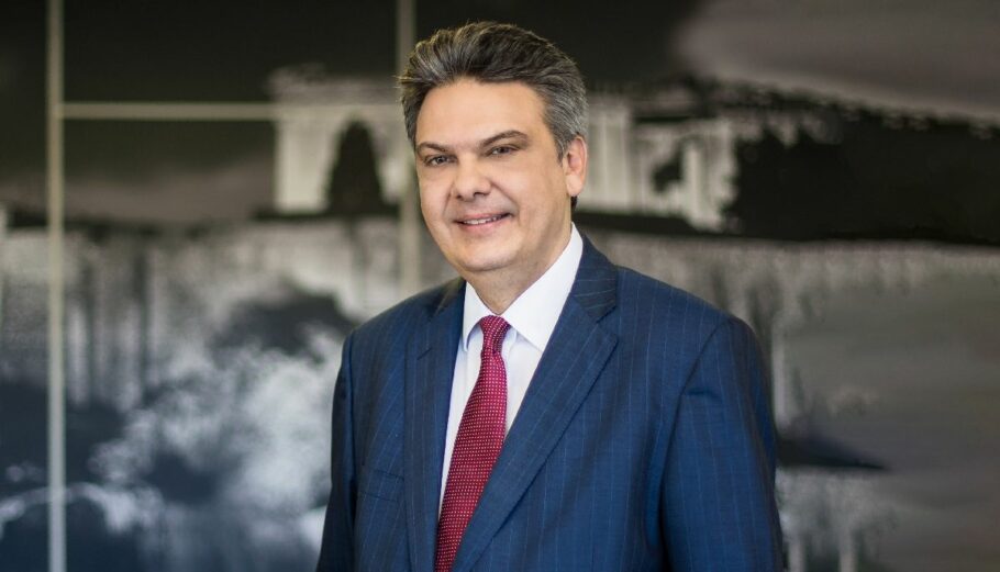 Ο Τάσος Ιωσηφίδης, Εταίρος, Επικεφαλής του Τμήματος Συμβουλών Εταιρικής Στρατηγικής και Συναλλαγών και Επικεφαλής του Τομέα Ενέργειας και Υπηρεσιών Κοινής Ωφέλειας της ΕΥ Ελλάδος © ey.com
