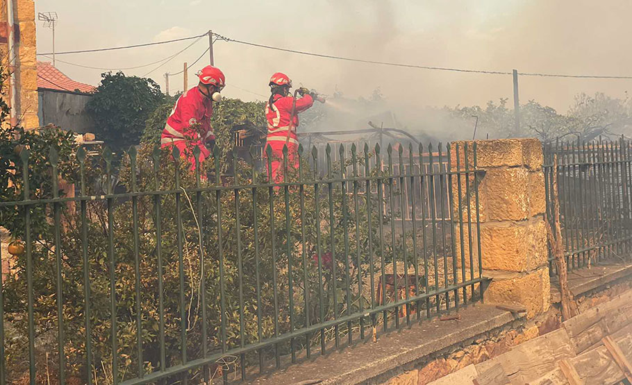 Φωτιά στην Αλεξανδρούπολη © EPA/ΔΕΛΤIΟ ΤΥΠΟΥ ΕΛΛΗΝΙΚΟΣ ΕΡΥΘΡΟΣ ΣΤΑΥΡΟΣ/EUROKINISSI)
