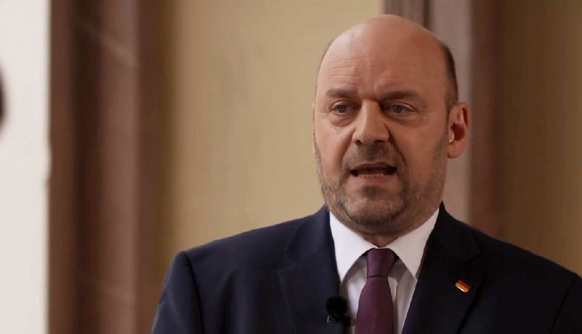 FAZ: Ρόμπερτ Λάμπρου, ο Έλληνας του ακροδεξιού AfD