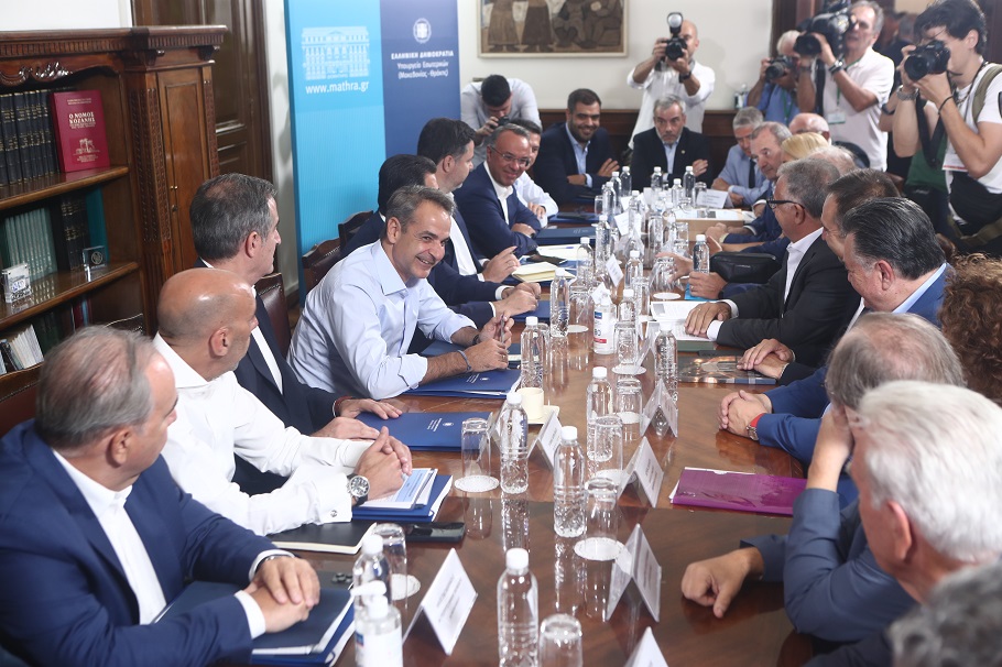 Μητσοτάκης: Συνεκτική οικονομική πολιτική το κλειδί για την πρόοδο