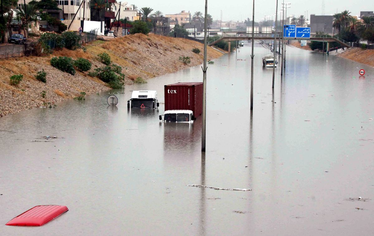 Πλημμύρες στη Λιβύη © Φωτογραφία αρχείου / EPA/SABRI ELMHEDWI