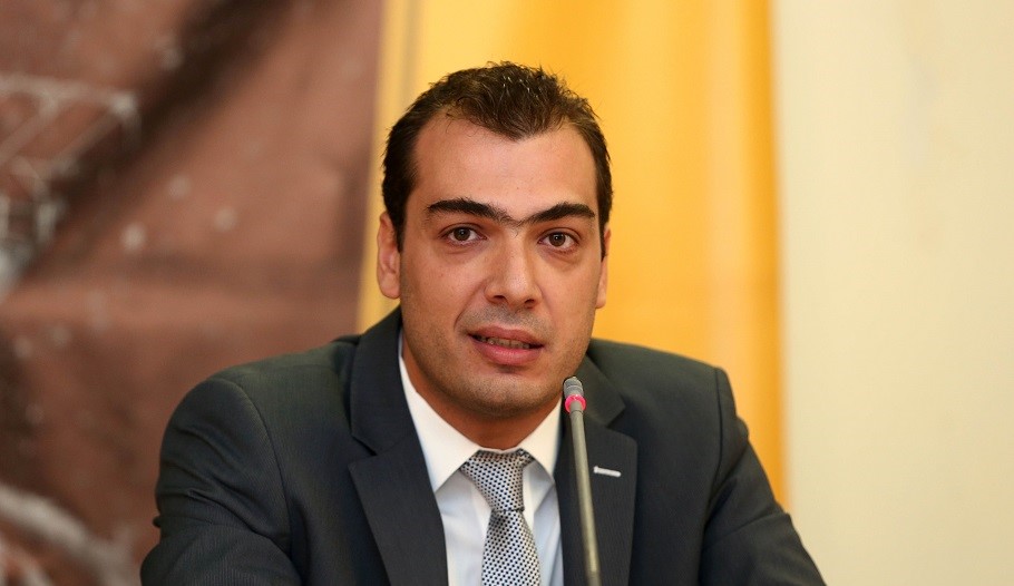 Συνεργασία nrg και HOCHTIEF στην αγορά ταχυφορτιστών