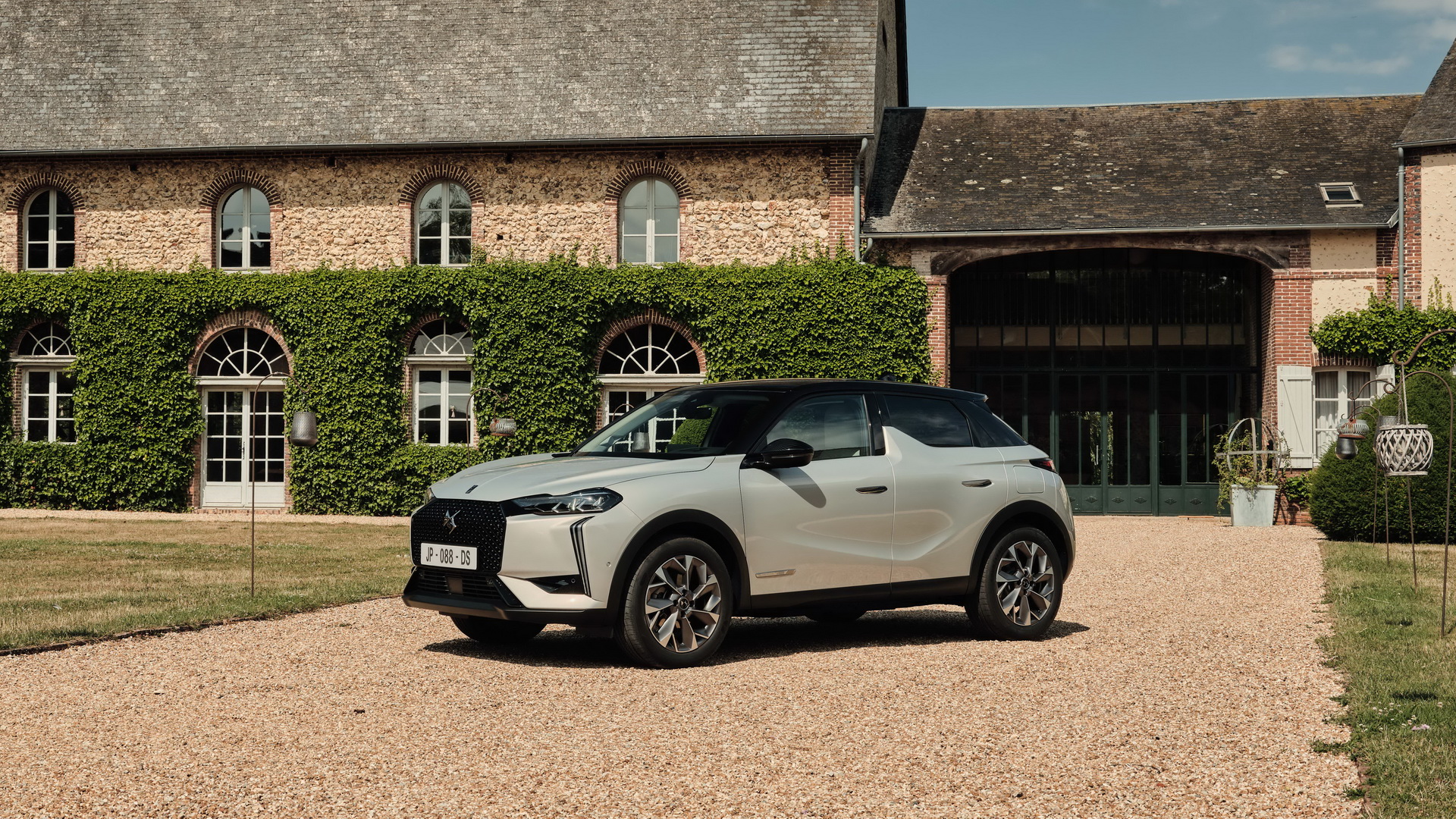 Το νέο DS 3 Esprit de Voyage δίνει έμφαση στην κομψότητα και την πολυτέλεια