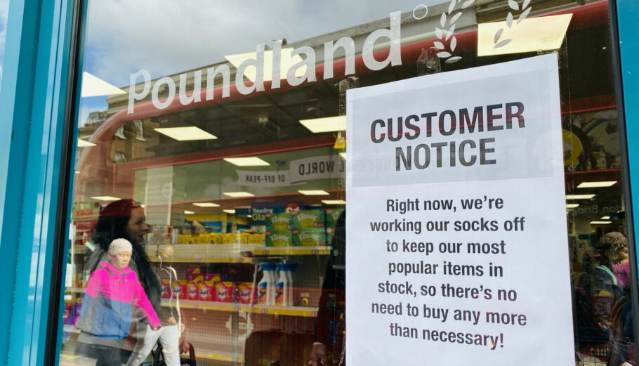 Poundland © EPA/WILL OLIVER