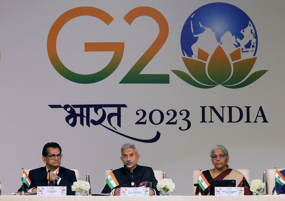 Συνέντευξη τύπου υπουργών της Ινδίας κατά τη διάρκεια συνέντευξης τύπου στη σύνοδο G20 © EPA/RAJAT GUPTA