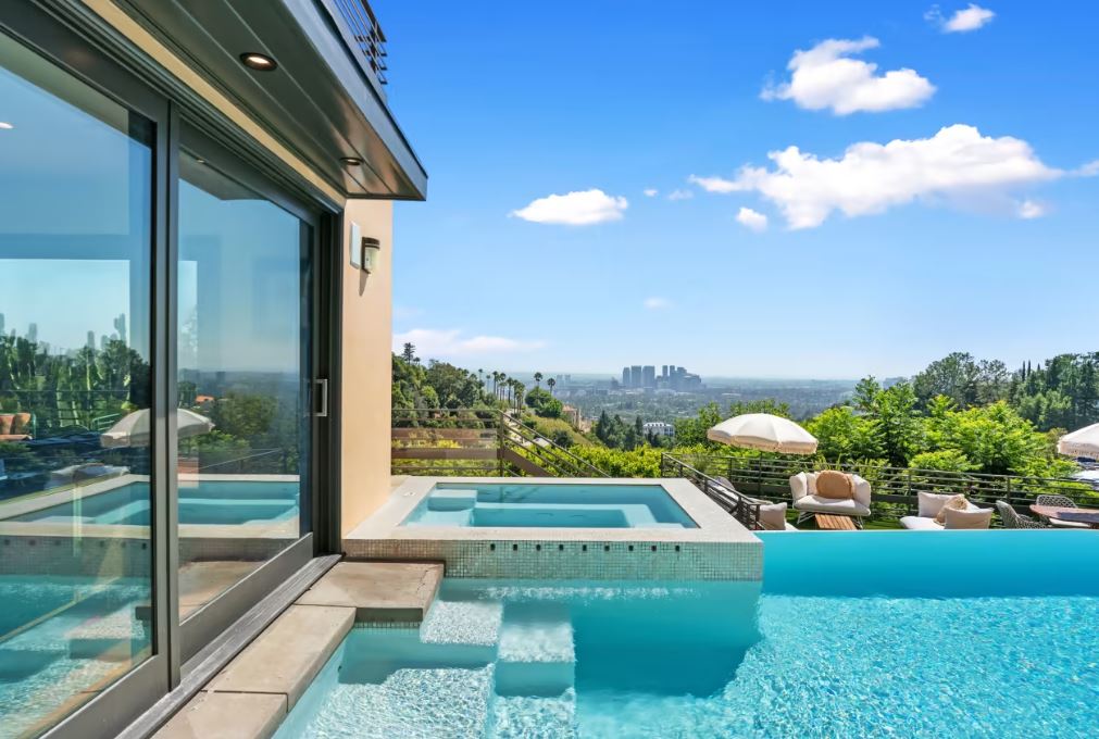 Το σπίτι της Γκρέτα Γκάρμπο @ Berkshire Hathaway HomeServices California Properties