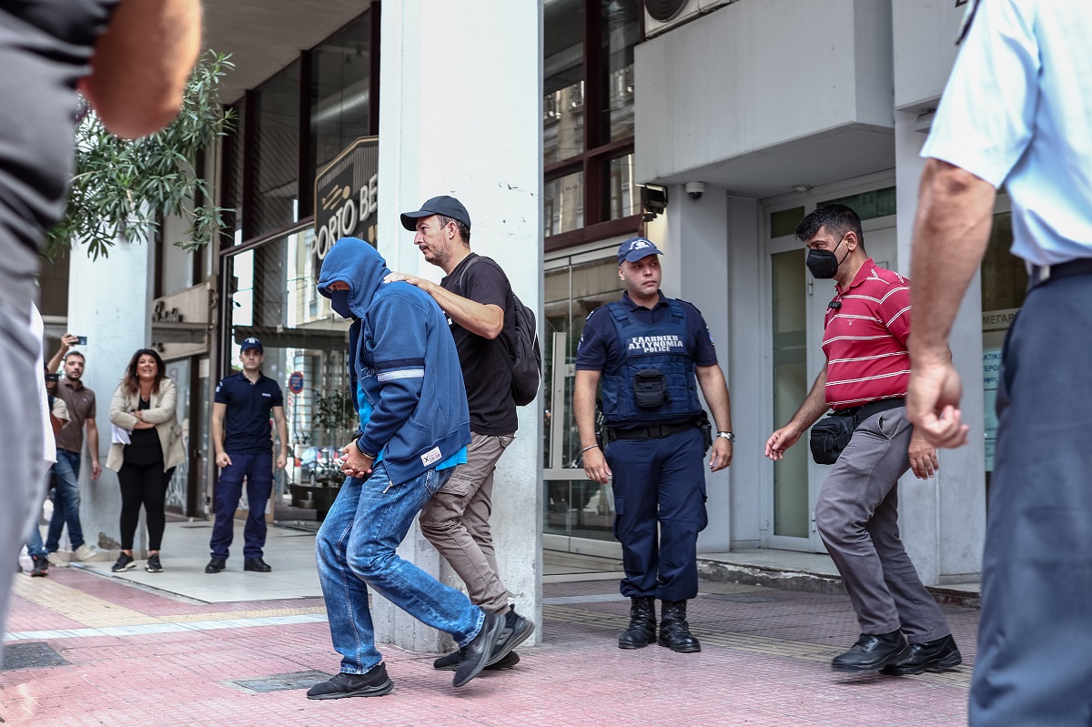 Blue Horizon: Ελεύθεροι υπό όρους ο υποπλοίαρχος και ο ναύκληρος