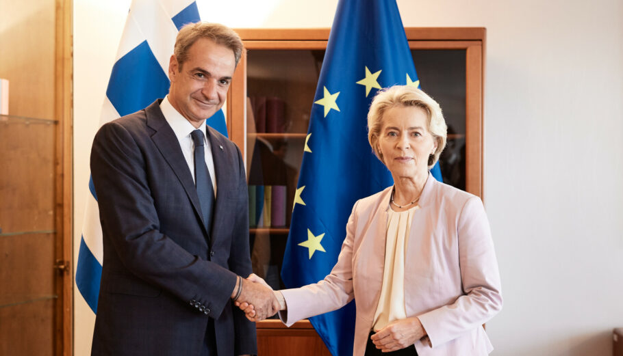 Συνάντηση του Πρωθυπουργού Κυριάκου Μητσοτάκη με την Ούρσουλα Φον ντερ Λάιεν © Γραφείο Τύπου Πρωθυπουργού