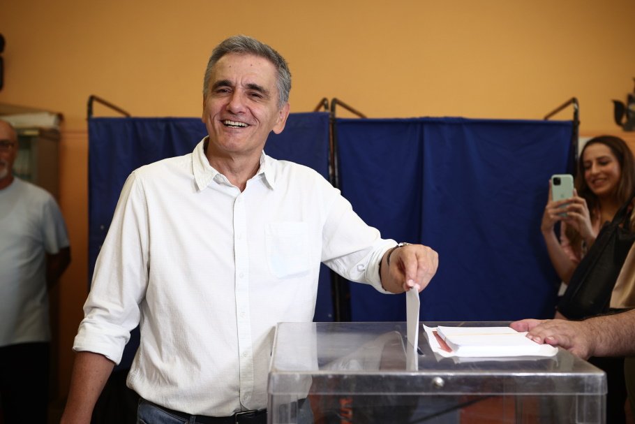 Τσακαλώτος: Σημαντική μέρα για τον ΣΥΡΙΖΑ και την κοινωνία