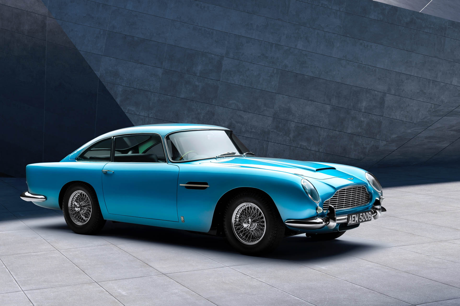 Η Aston Martin γιορτάζει τα 60 χρόνια της θρυλικής DB5