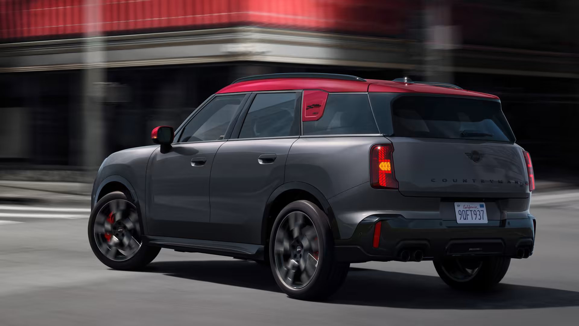 Το νέο MINI Countryman JCW των 300 ίππων