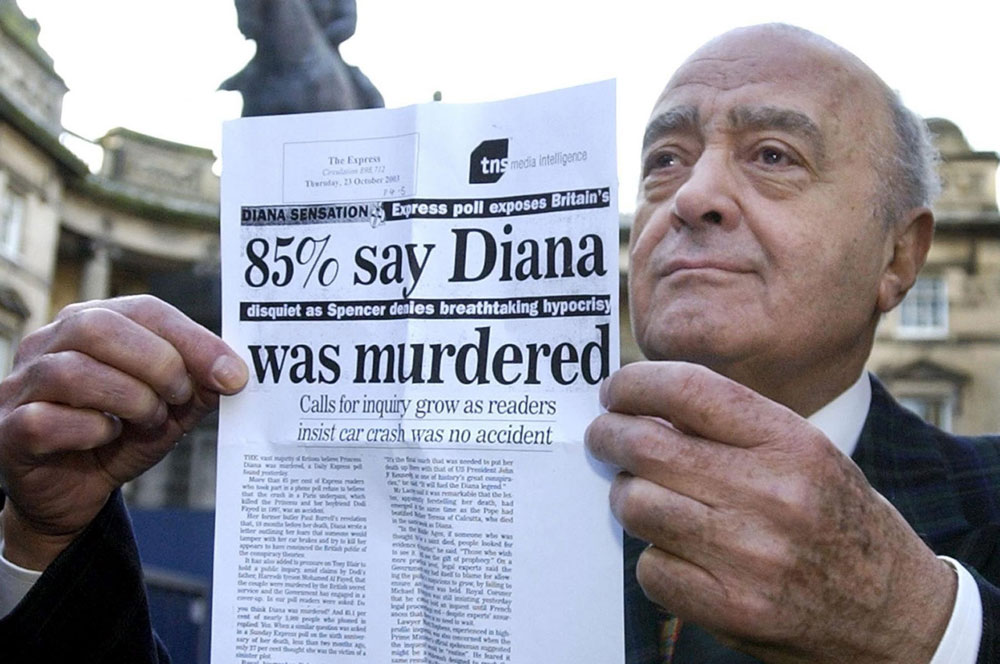 Ο Μοχάμεντ Αλ Φαγιέντ δεν έπαψε ποτέ να πιστεύει ότι ο θάνατος του γιου του Ντόντι και της πριγκίπισσας Νταϊάνας το 1997 ήταν δολοφονία. Στιγμιοτυπο από το 2003 © EPA/David Cheskin UK AND IRELAND OUT