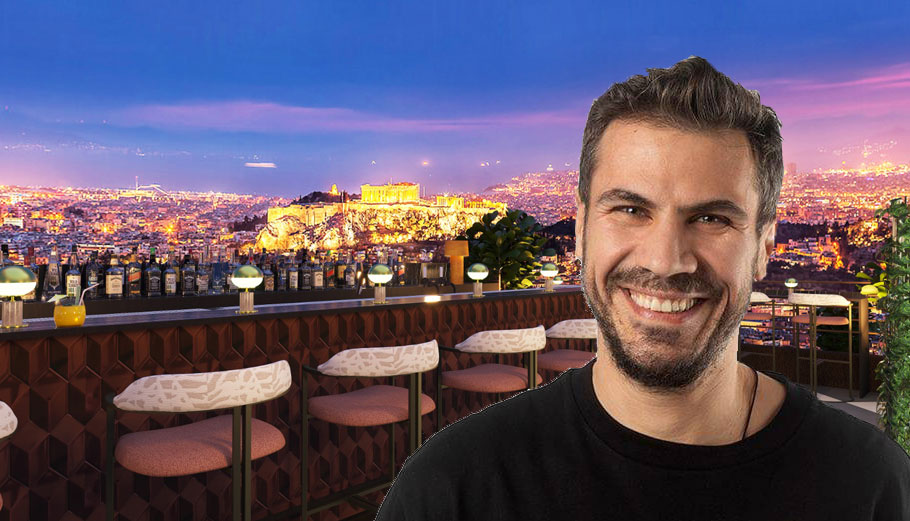 Ο Άκης Πετρετζίκης και η μακέτα από το Roof Top του Radisson Red Mitropoleos Square Athens © Radisson Hotel Group - instagram.com/akis_petretzikis/?hl=el - PowerGame.gr