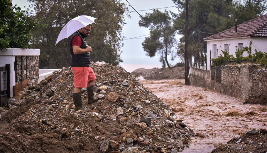 Βομβαρδισμένο τοπίο ο Βόλος μετά την κακοκαιρία Elias © EUROKINISSI/ΒΑΣΙΛΗΣ ΟΙΚΟΝΟΜΟΥ