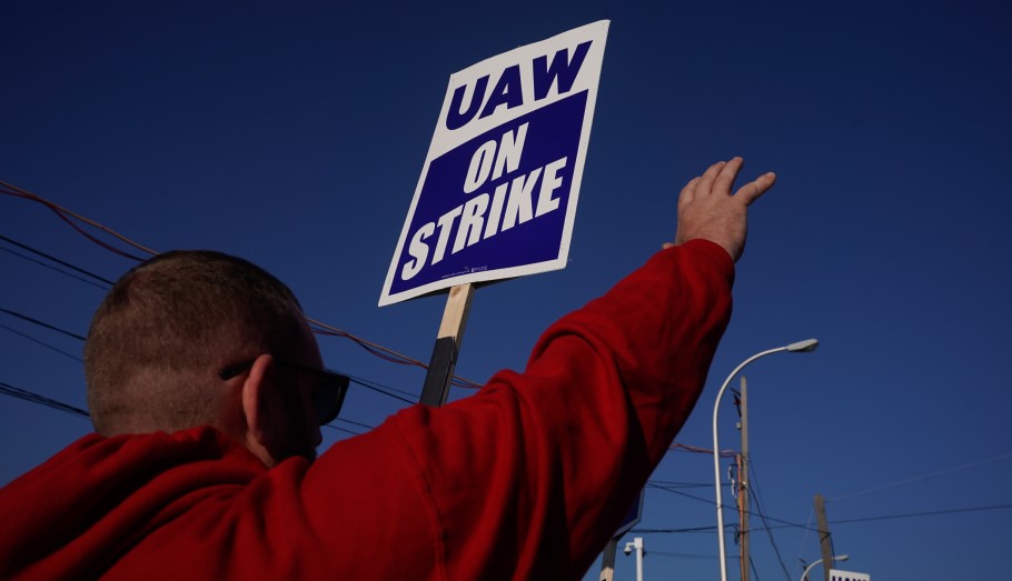 Απεργία σε αυτοκινητοβιομηχανία στις ΗΠΑ © EPA/DIEU-NALI CHERY