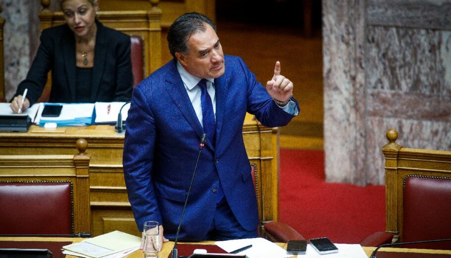 O υπουργός Εργασίας και Κοινωνικής Ασφάλισης, Άδωνις Γεωργιάδης στη Βουλή © Eurokinissi / ΚΟΝΤΑΡΙΝΗΣ ΓΙΩΡΓΟΣ