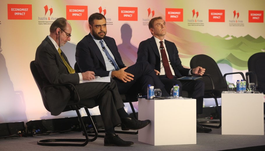 Παύλος Μαρινάκης και Δημήτρης Μάντζος στο συνέδριο του Economist © The Economist Impact Events