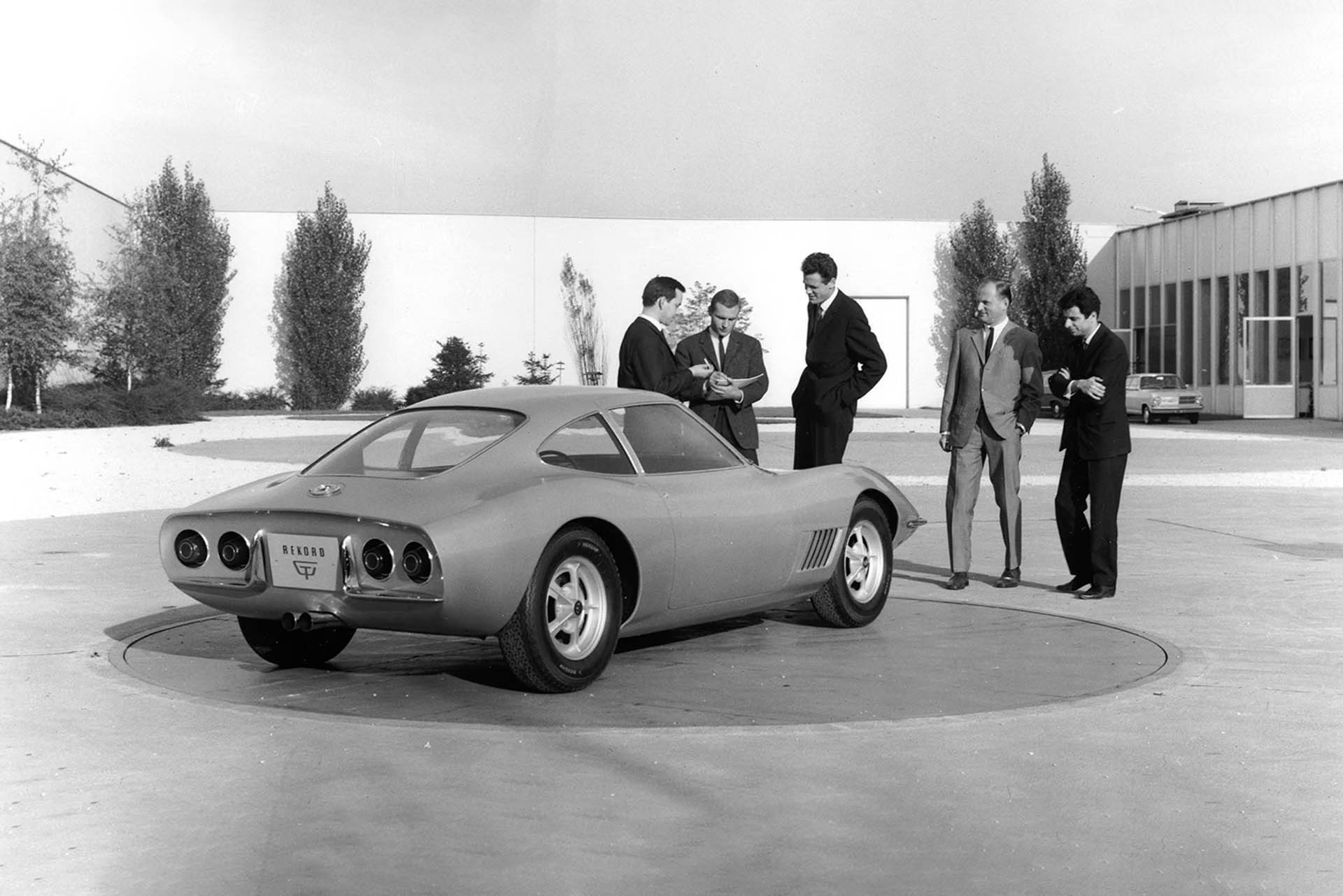 Τα… σεπτεμβριανά concept car στην ιστορία της Opel