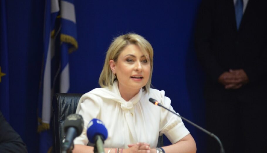 Η Χριστίνα Αλεξοπούλου, υφυπουργός υποδομών και μεταφορών