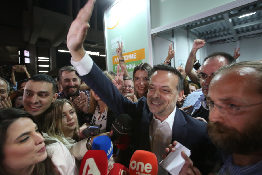 Ο νεοεκλεγείς δήμαρχος Αθηναίων, Χάρης Δούκας©ΑΠΕ-ΜΠΕ/ΑΛΕΞΑΝΔΡΟΣ ΒΛΑΧΟΣ