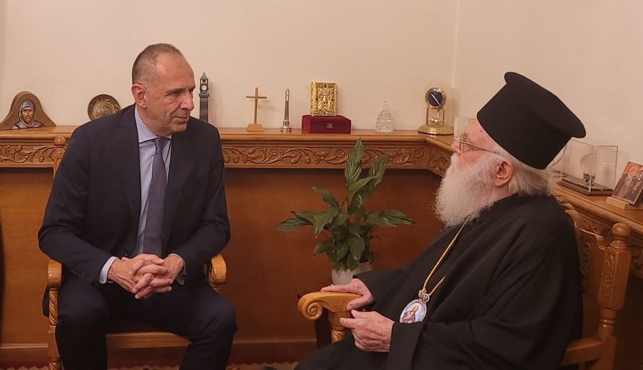 Γεραπετρίτης: Συνάντηση με τον Αρχιεπίσκοπο Αλβανίας
