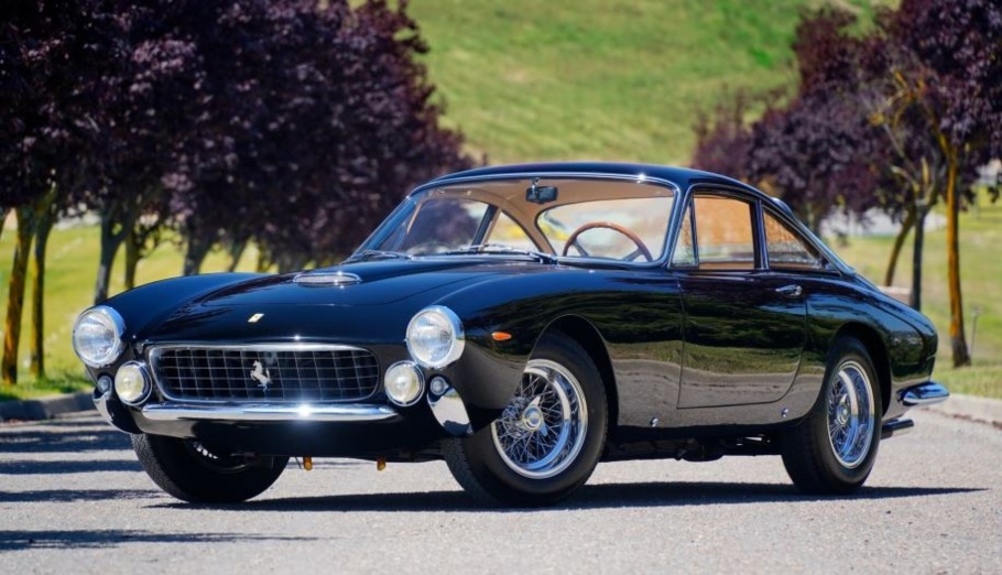 Ferrari 250 GT Lusso @ https://bringatrailer.com