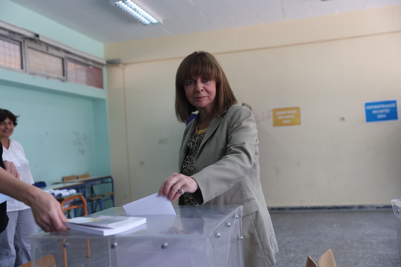 Σακελλαροπούλου: Προσήλθε στις κάλπες