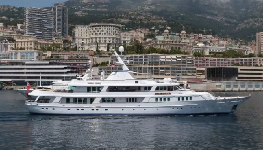 Πωλείται το Lady Beatrice της οικογένειας Barclay © https://www.superyachtfan.com/yacht/lady-beatrice/