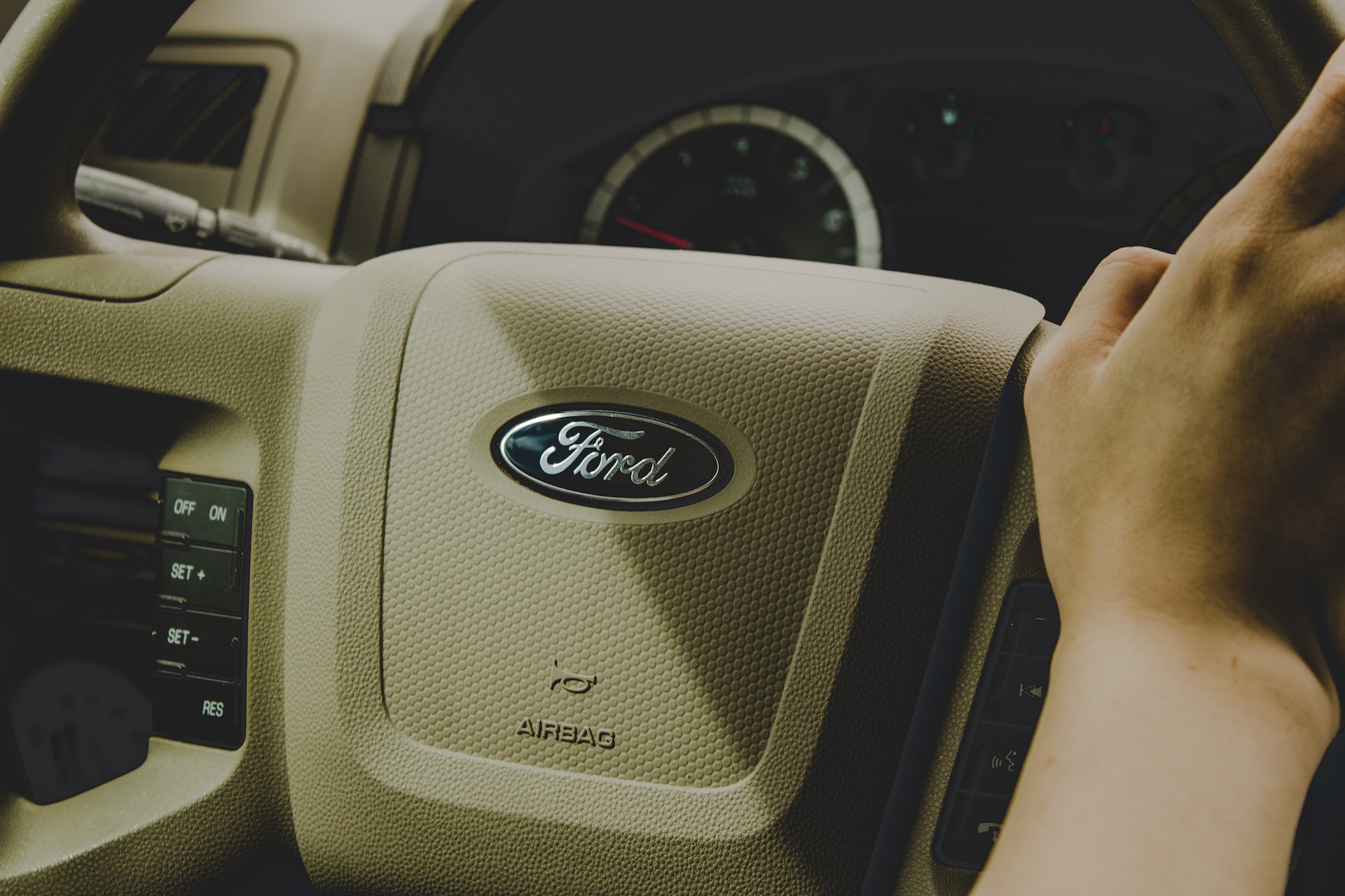 Ford © Unsplash