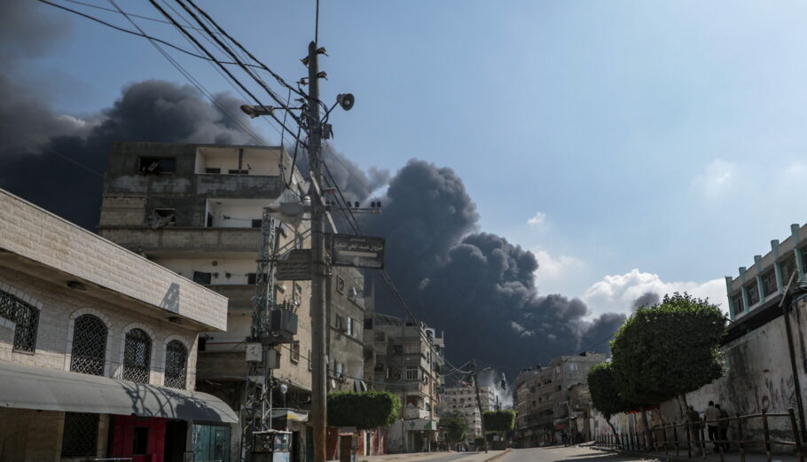 Βομβαρδισμοί © EPA/MOHAMMED SABER