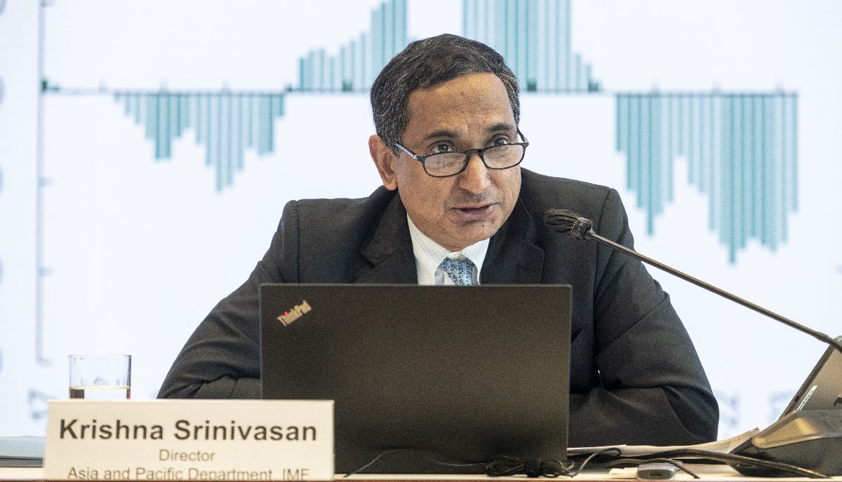 Ο διευθυντής του Τμήματος Ασίας-Ειρηνικού του Διεθνούς Νομισματικού Ταμείου (ΔΝΤ) Krishna Srinivasan © EPA/MIGUEL CANDELA
