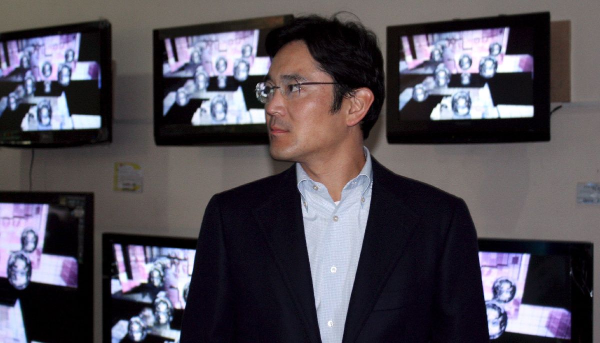Ο Jong-Hee Han, αντιπρόεδρος και διευθύνων Σύμβουλος της Samsung Electronics © EPA/YONHAP NEWS AGENCY