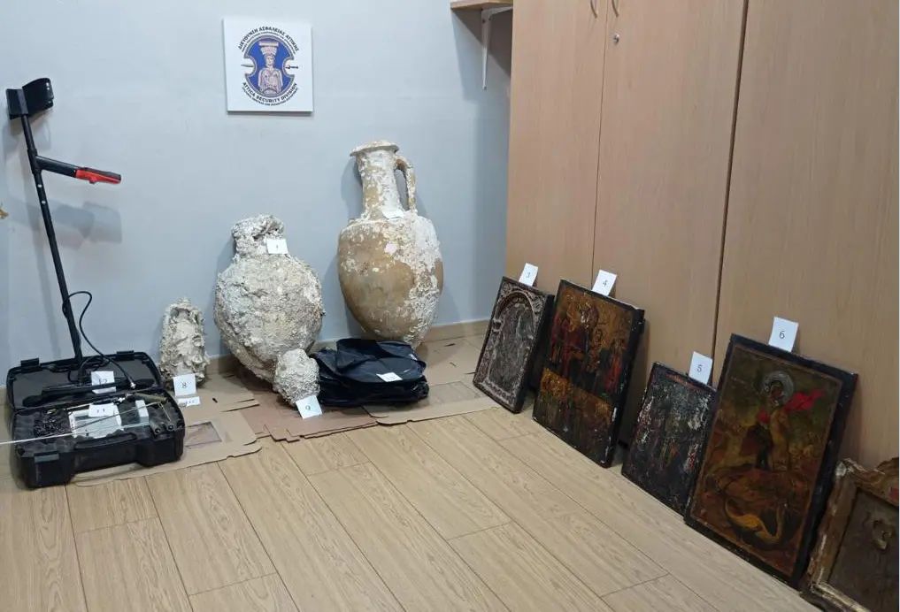 Ιωάννινα: Συνελήφθησαν 2 αρχαιοκάπηλοι