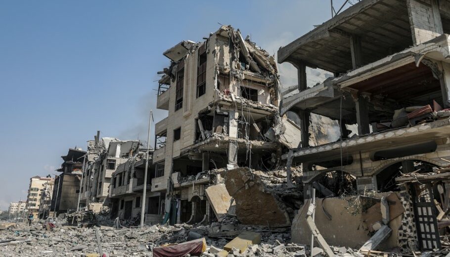 Βομβαρδισμοί του Ισραήλ στη Λωρίδα της Γάζας © EPA/ MOHAMMED SABER
