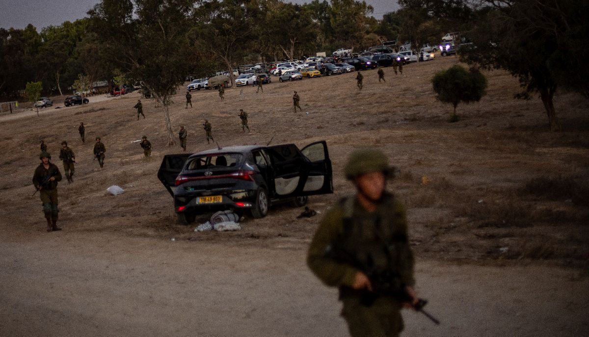 Ισραηλινοί στρατιώτες, κοντά στο Ραΐμ του Ισραήλ © EPA/MARTIN DIVISEK