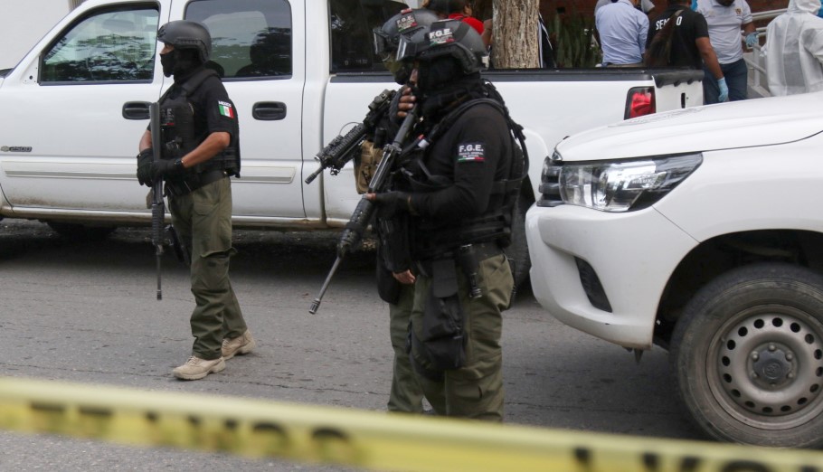 Αστυνομικοί στο Μεξικό © EPA/Jose Luis de la Cruz