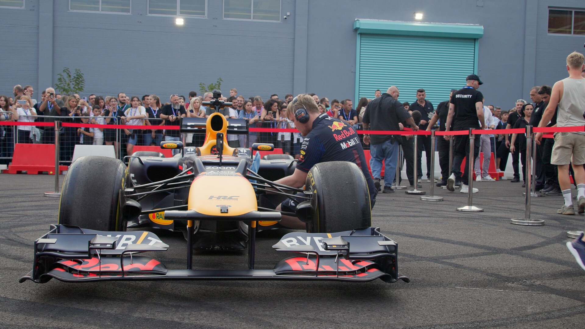 Το Red Bull Showrun by ALUMIL © ΔΤ