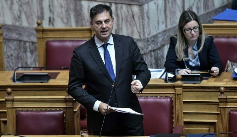 Θεοχάρης: Κερδισμένο το Δημόσιο από την αποεπένδυση του ΤΧΣ