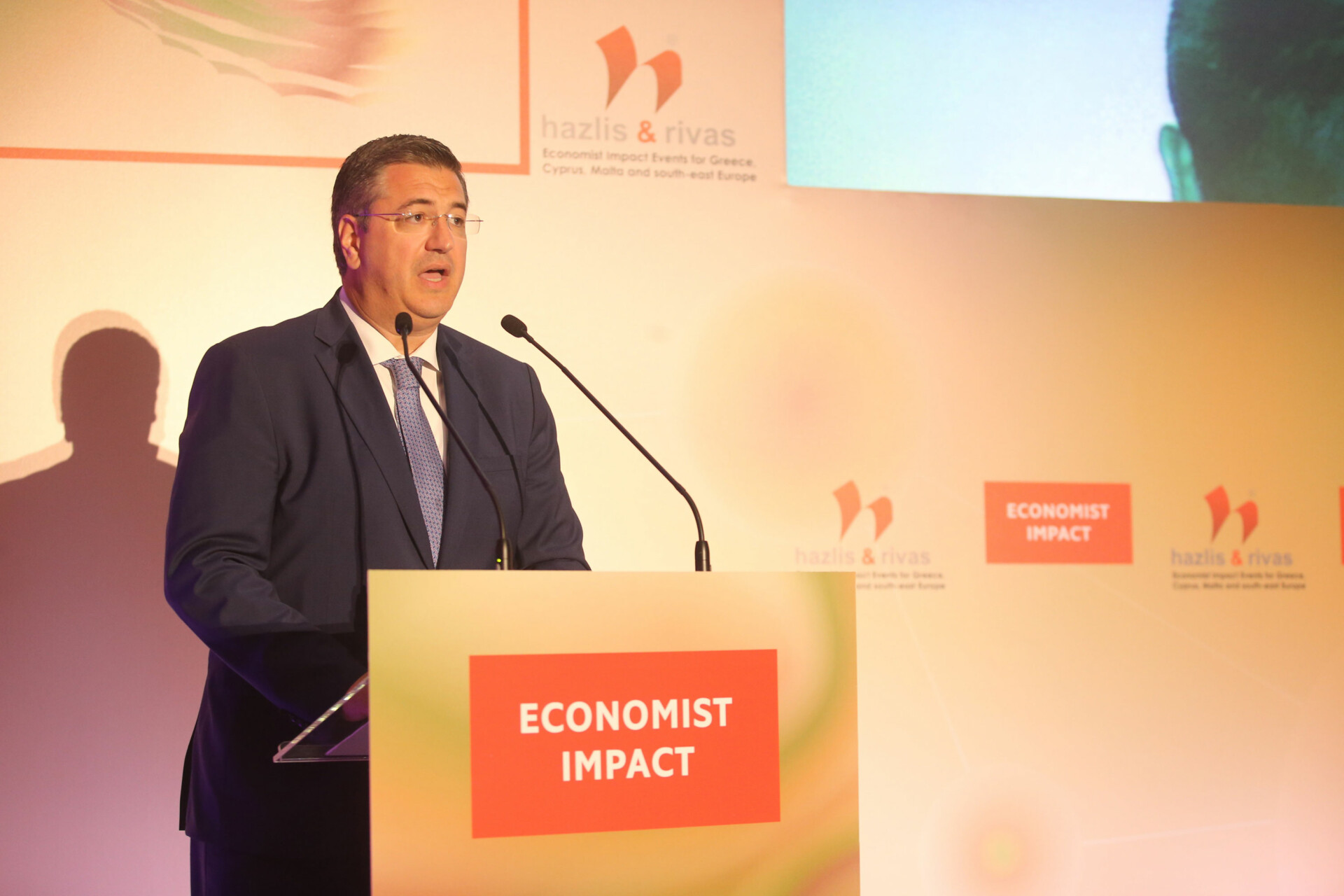 Απόστολος Τζιτζικώστας © The Economist Impact Events