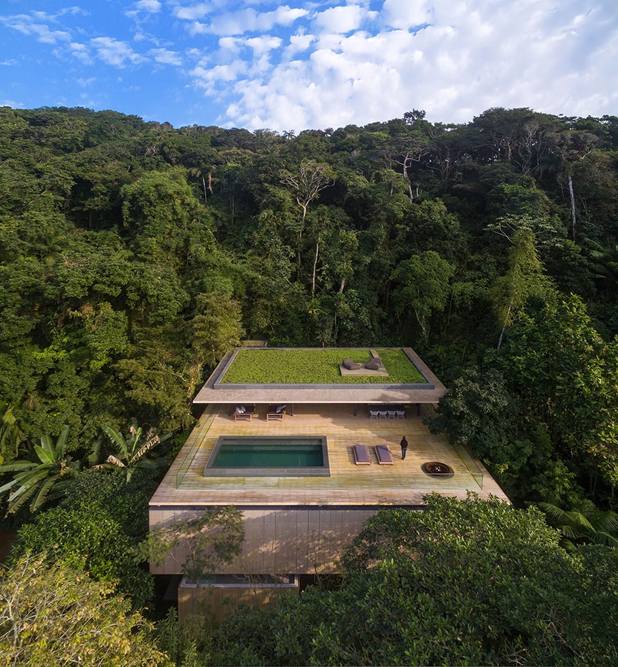 Jungle House @ https://studiomk27.com.br/jungle/