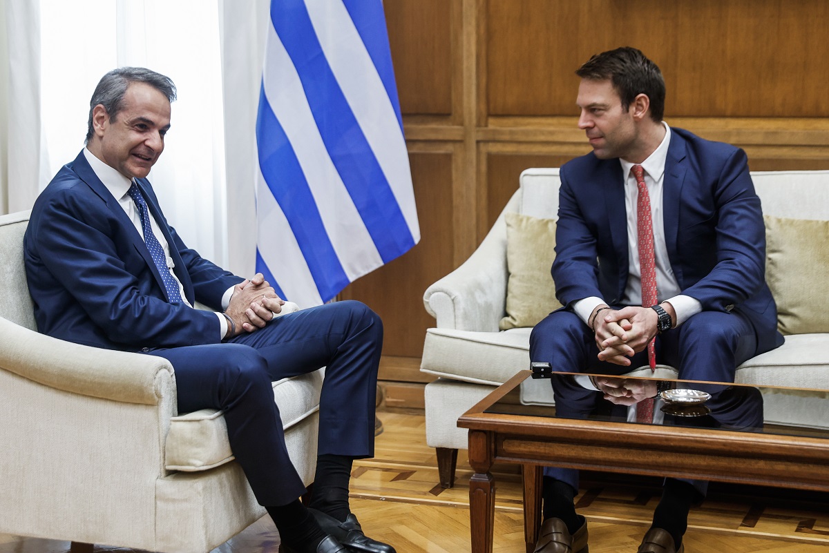 Το τέλος του μεταμνημονιακού δικομματισμού