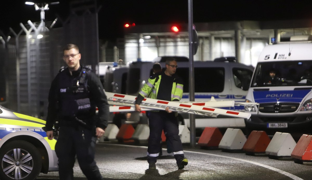 Γερμανία: Ένοπλος κρατά όμηρο στο αεροδρόμιο του Αμβούργου